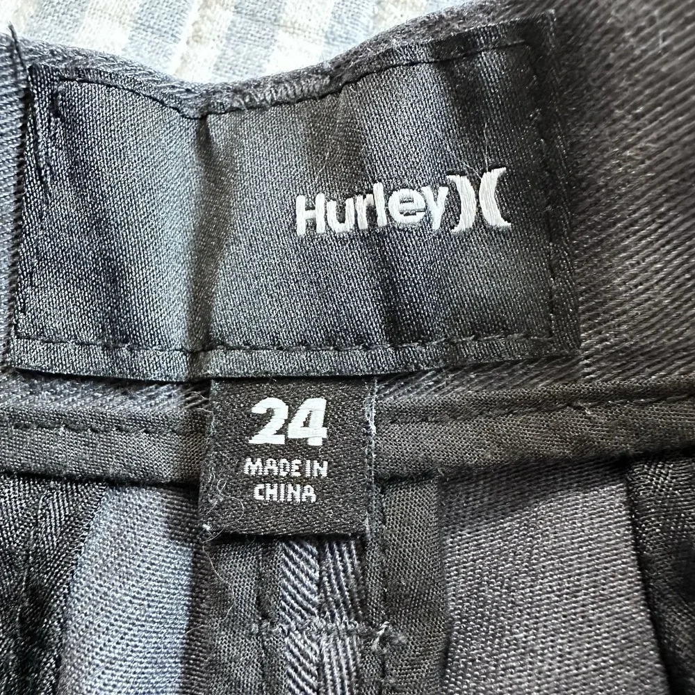 Hurley Boys Chino Shorts Size 24‎ Charcoal Gray Walk Shorts BW6060AO